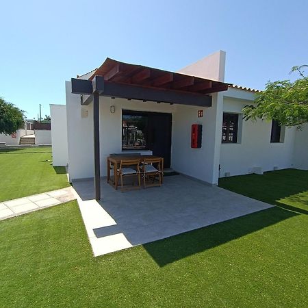 Bungalow Colorado With Garden #4 San Bartolomé Kültér fotó